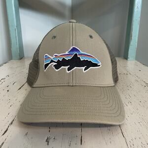 Patagonia Fitz Roy Trout Trucker‎ Hat Cap Mesh Snap Back Tan Embroidered Fish